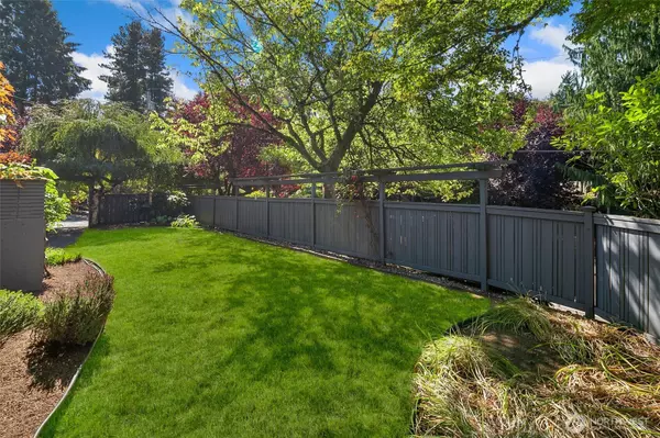 Kenmore, WA 98028,18704 58th AVE NE