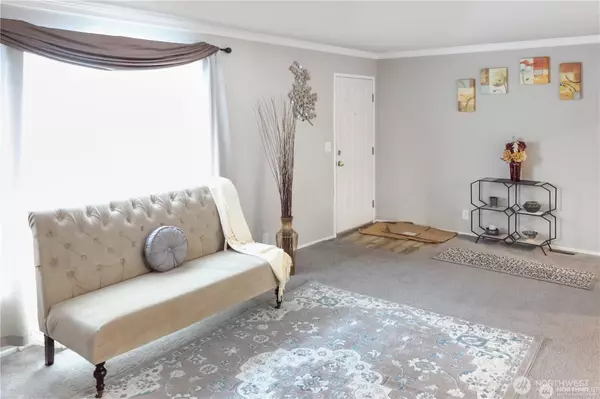 Maple Falls, WA 98266,6236 Azure WAY