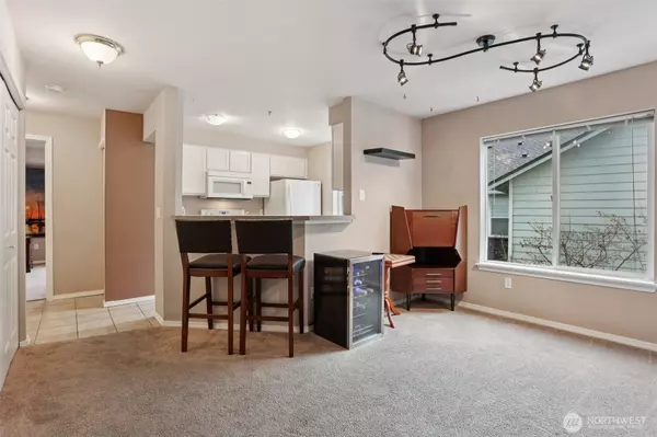 Everett, WA 98203,5731 12th AVE W #I201