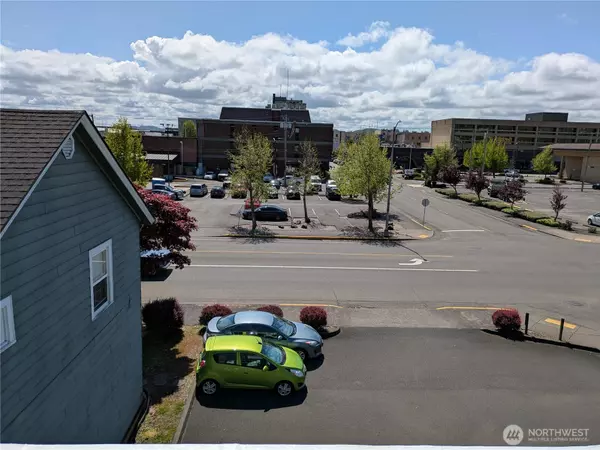 Aberdeen, WA 98520,206 E 1st ST