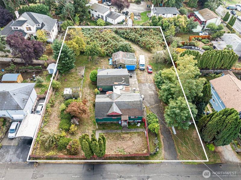 2635 SW 104th ST, Seattle, WA 98146