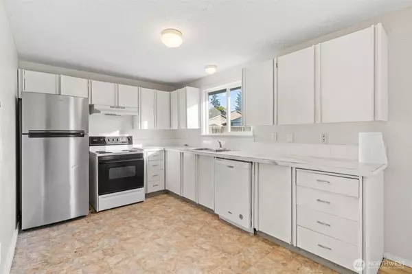 Tacoma, WA 98445,908 139th st E