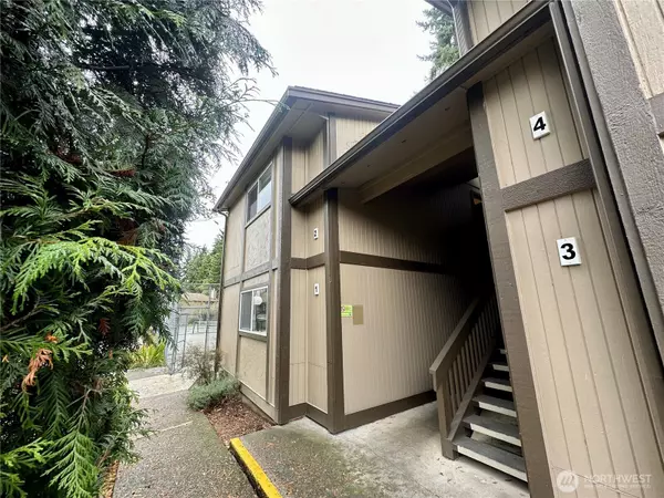 4705 176th ST SW #B2, Lynnwood, WA 98037