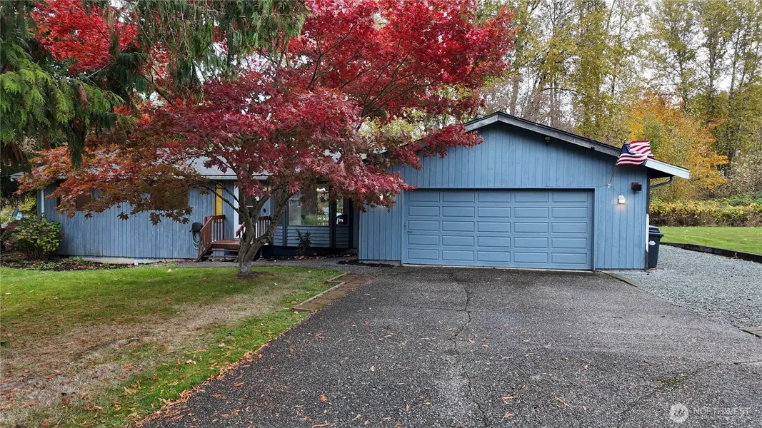 4208 Seneca DR, Mount Vernon, WA 98273