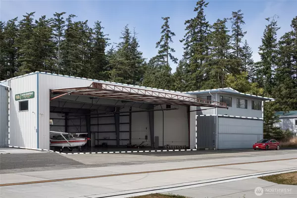 728 Airport Circle DR #1 & 3, Friday Harbor, WA 98250