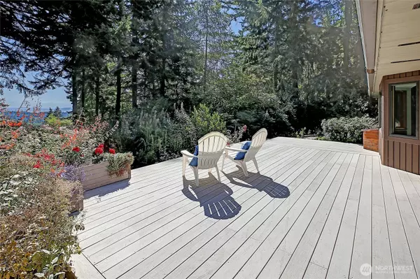 Camano Island, WA 98282,563 Wayne's Ridge CIR