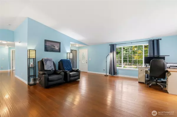 Seabeck, WA 98380,463 Meadowood DR W