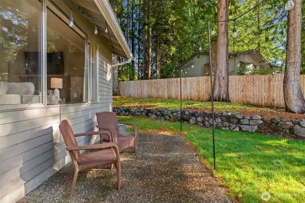 Bremerton, WA 98311,7237 Harvard CT NW