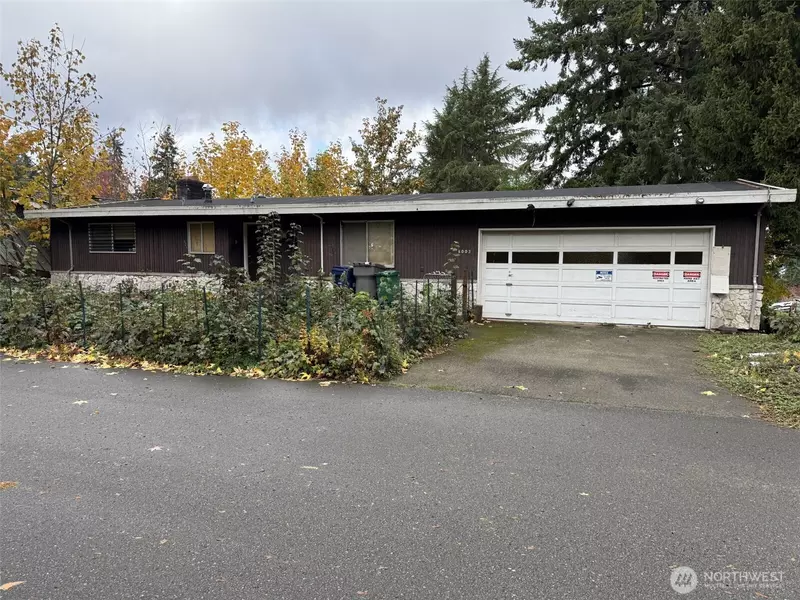 5003 112th AVE NE, Kirkland, WA 98033