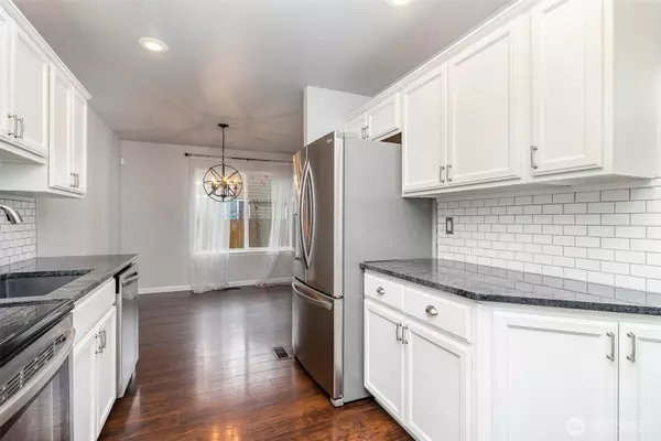 Maple Valley, WA 98038,26143 242nd CT SE