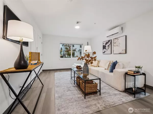 Tukwila, WA 98168,13847 32nd LN S