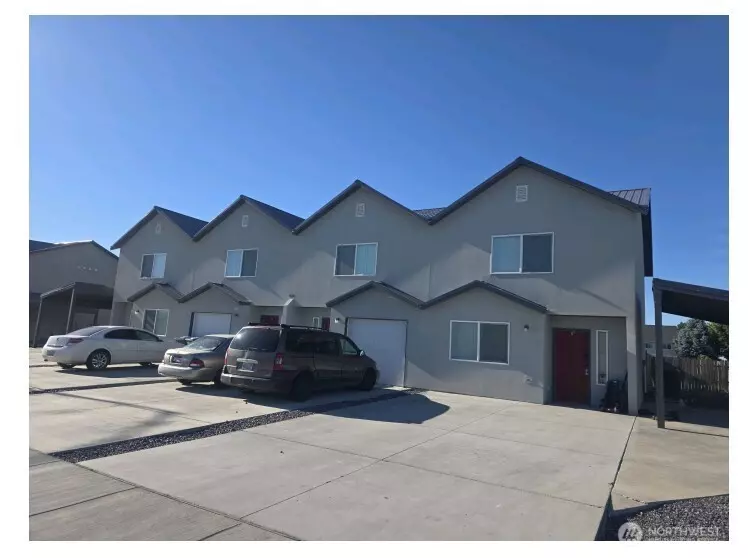 420 F ST, Quincy, WA 98848