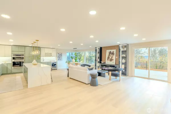 Renton, WA 98055,16425 Benson RD S