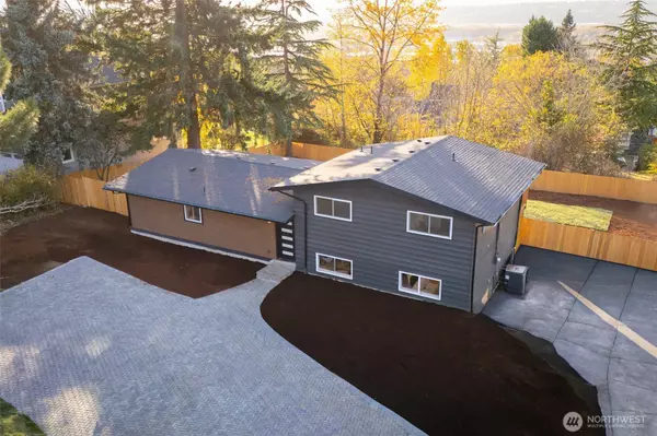 16425 Benson RD S, Renton, WA 98055