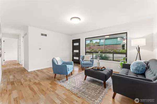 Bremerton, WA 98310,2013 E 16th ST