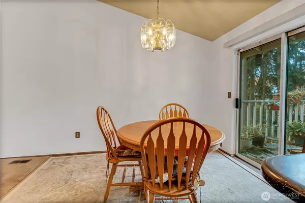 Puyallup, WA 98375,9520 175th Street Ct E