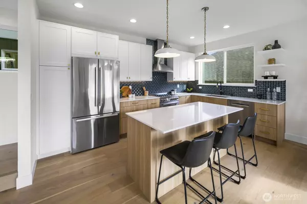 Seattle, WA 98103,322 N 84th ST