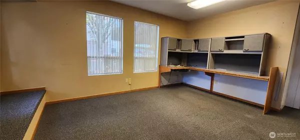 Olympia, WA 98502,1700 Cooper Point Rd Suite B3 SW #B3