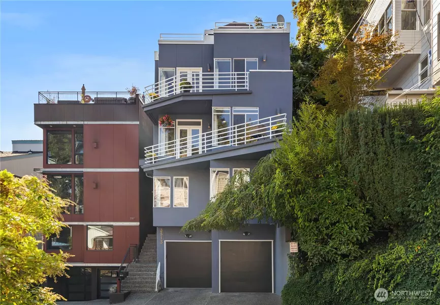 3513 S Leschi PL, Seattle, WA 98144