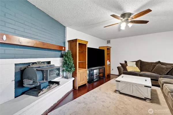 Orting, WA 98360,26707 Orville RD E