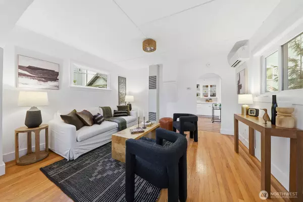 Seattle, WA 98107,833 NW 52nd