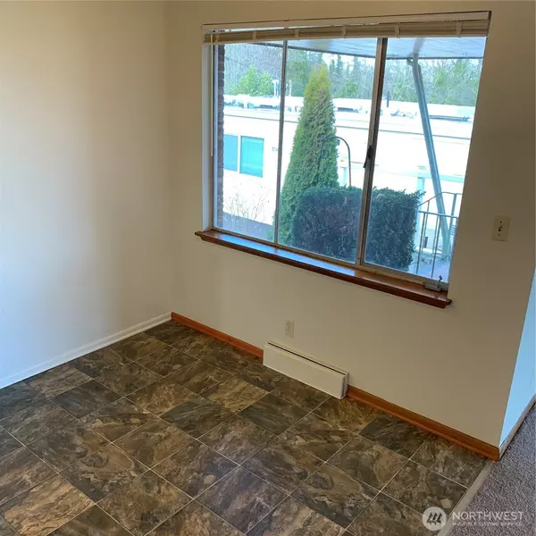 Seattle, WA 98118,9284 50th AVE S