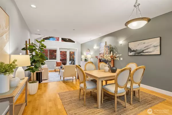 Bainbridge Island, WA 98110,360 Knechtel WAY NE #307