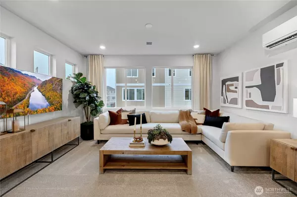 Black Diamond, WA 98010,32361 Anchor AVE SE