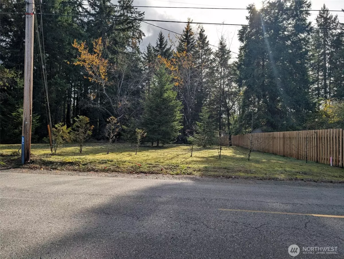 Port Orchard, WA 98366,2 SE Salmonberry Rd
