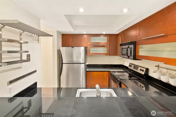 Seattle, WA 98115,7323 Sand Point WAY NE #103