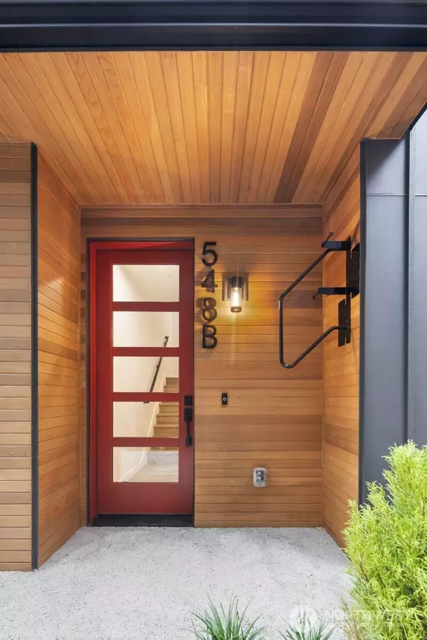 Seattle, WA 98108,548 S Cloverdale ST #B