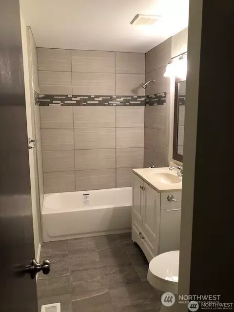 Bellevue, WA 98007,605 155th AVE SE