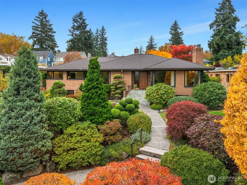 7315 51st AVE NE, Seattle, WA 98115