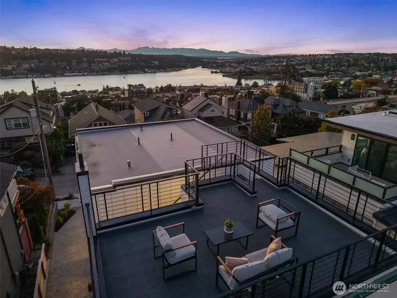 2214 Broadway (Not Arterial) E #B, Seattle, WA 98102