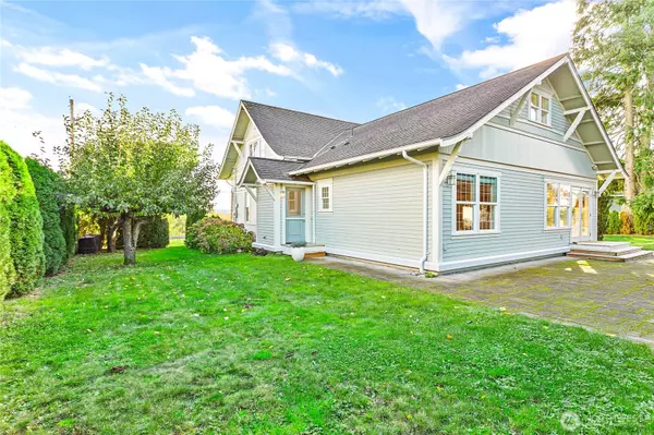 Lynden, WA 98264,607 E Front ST