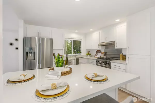 Edmonds, WA 98026,6306 141st ST SW