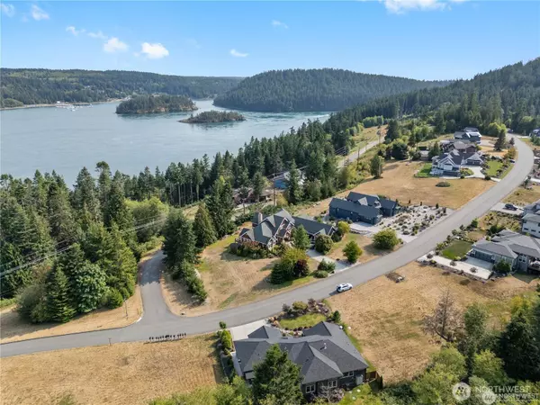 Anacortes, WA 98221,5445 Heilman CT