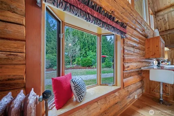 Olympia, WA 98516,5515 Puget RD NE