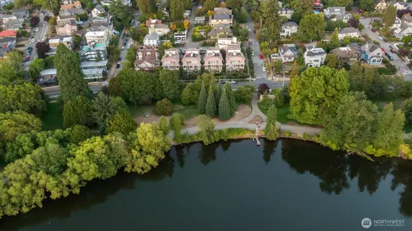 Seattle, WA 98103,7700 E Green Lake DR N #A7