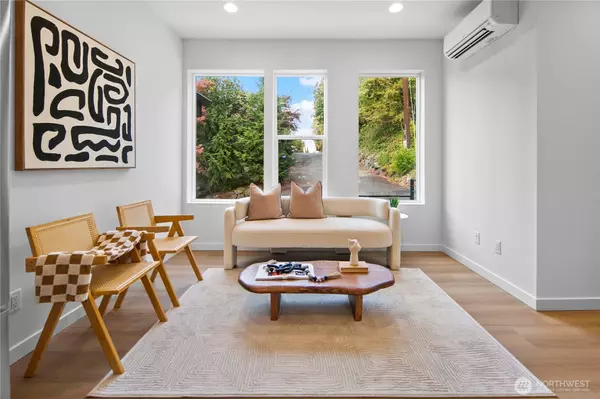 Seattle, WA 98144,2805 S Grand ST