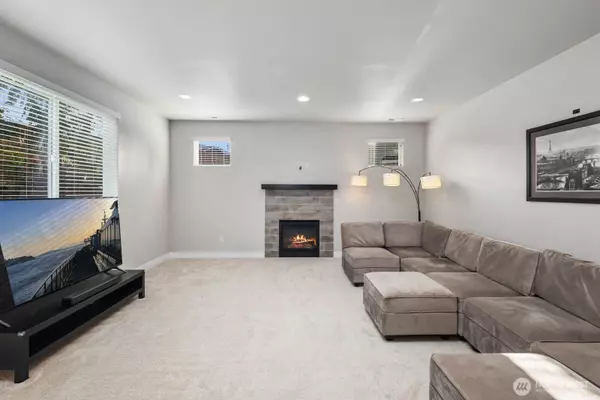 Marysville, WA 98270,3819 82nd DR NE