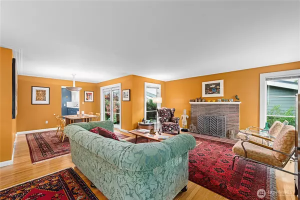 Seattle, WA 98115,7330 11th AVE NE