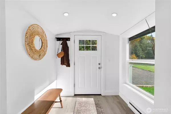 Everson, WA 98247,6583 Goodwin RD