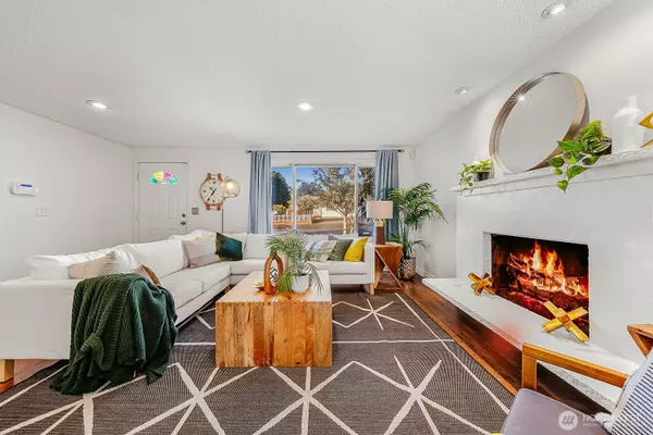 Des Moines, WA 98198,24738 14th AVE S