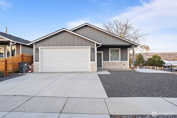 516 W Main AVE, Soap Lake, WA 98851