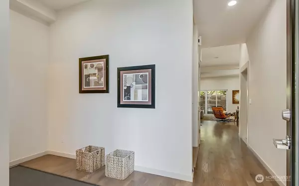 Seattle, WA 98115,3516 NE 87th ST #C