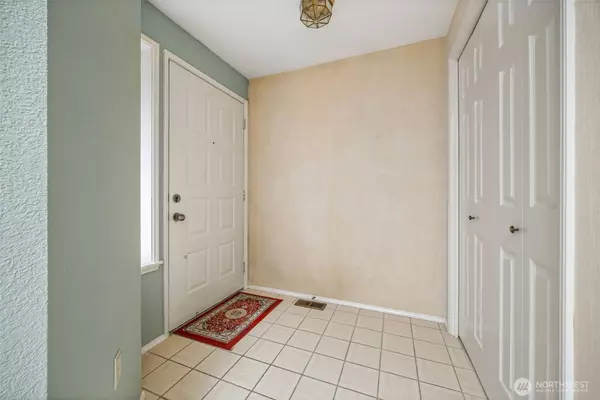 University Place, WA 98467,8003 53rd Street Ct W