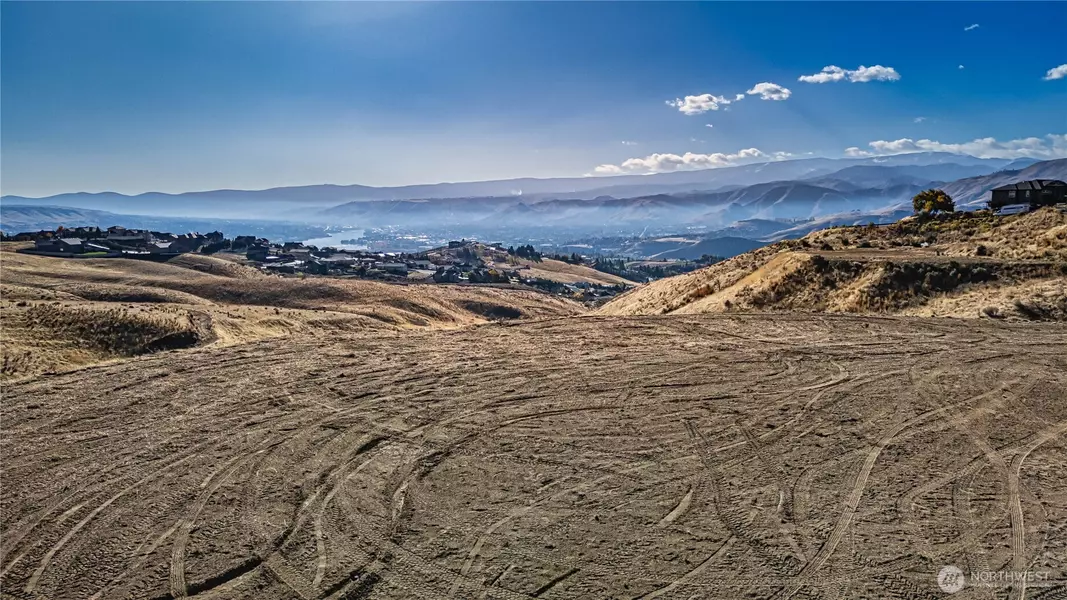 180 Sequoia LN, Wenatchee, WA 98801