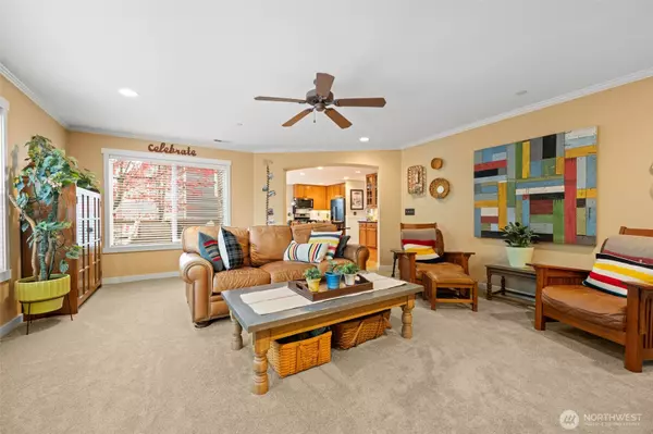 Dupont, WA 98327,3114 Walker RD