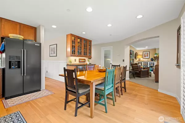 Dupont, WA 98327,3114 Walker RD